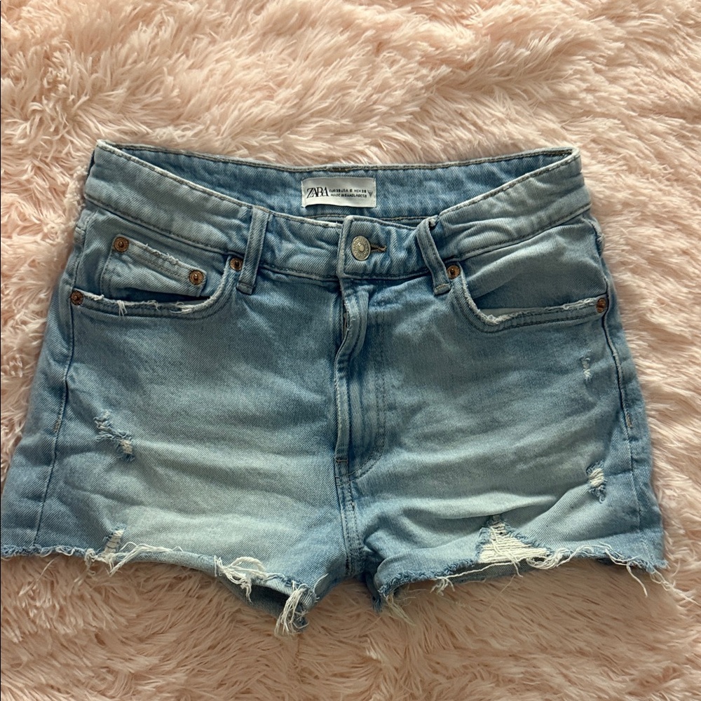 Zara Light Wash Distressed Denim Shorts